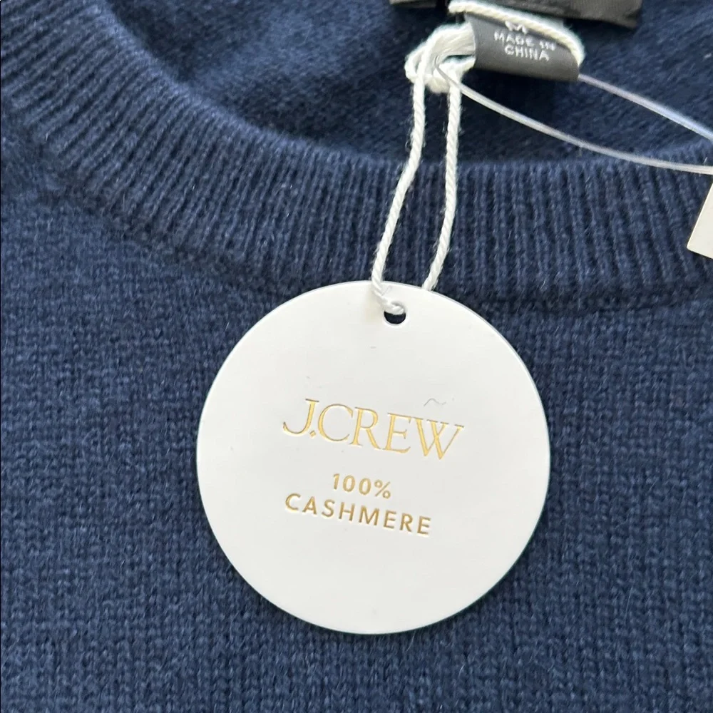 J. Crew Classic Crewneck Sweater size M - Picture 4 of 5